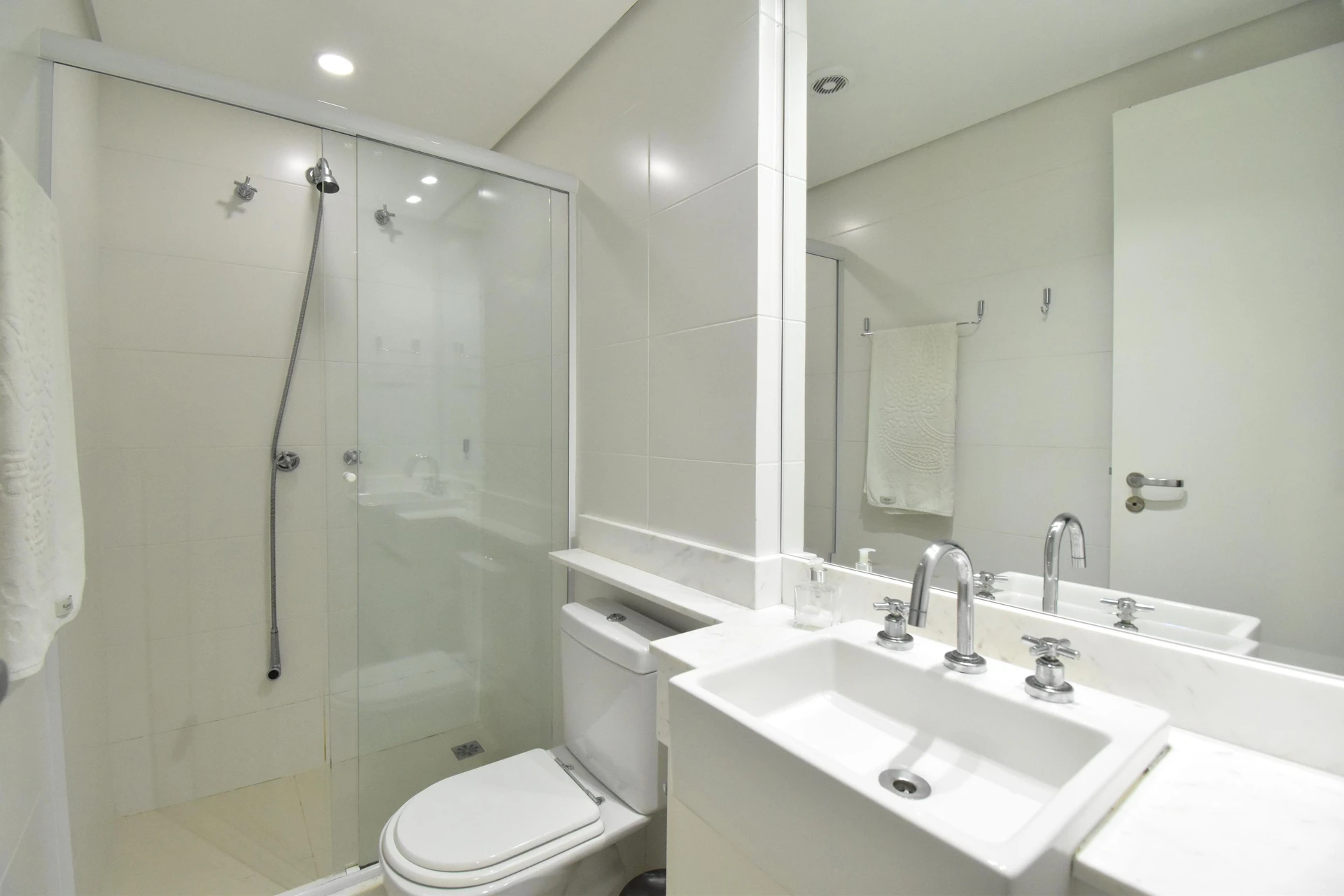 Меблированная студия 35 м² — photo 26