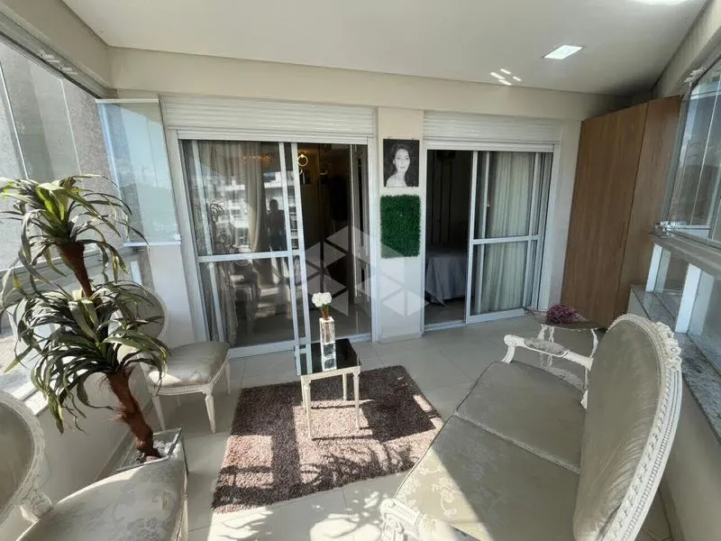 Furnished apartment, 100 m², with a glass-enclosed balcony — photo 3