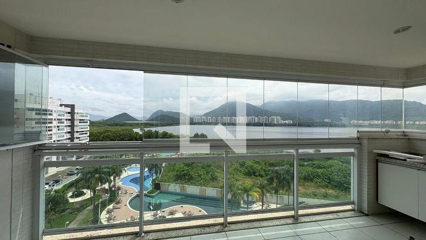 Furnished apartment, 85 m², with a water view — photo 6