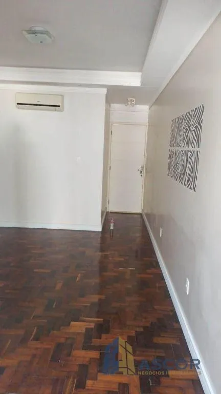 1-bedroom apartment with living room and air conditioning — photo 4