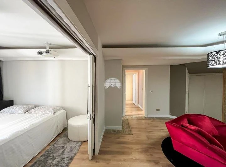 203 m² unfurnished apartment with 3 bedrooms — photo 8