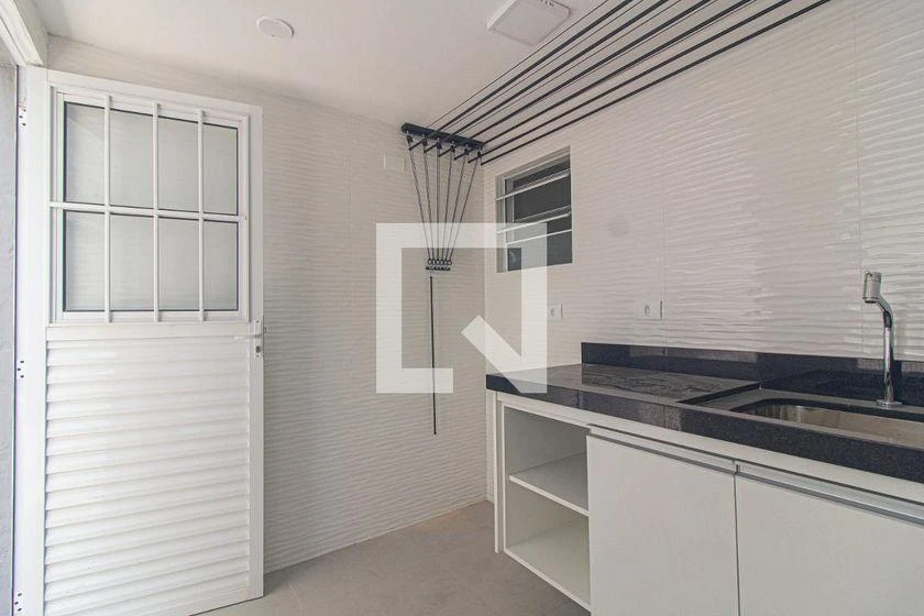 Unfurnished apartment with a private garden and 3 bedrooms — photo 29