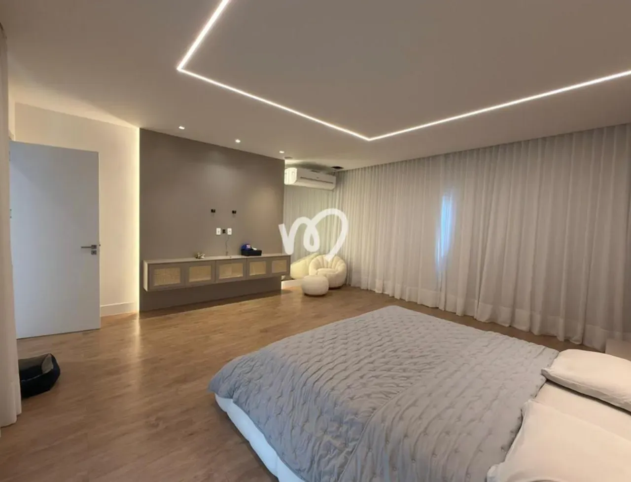 Furnished house with 5 bedrooms and an open kitchen — photo 30