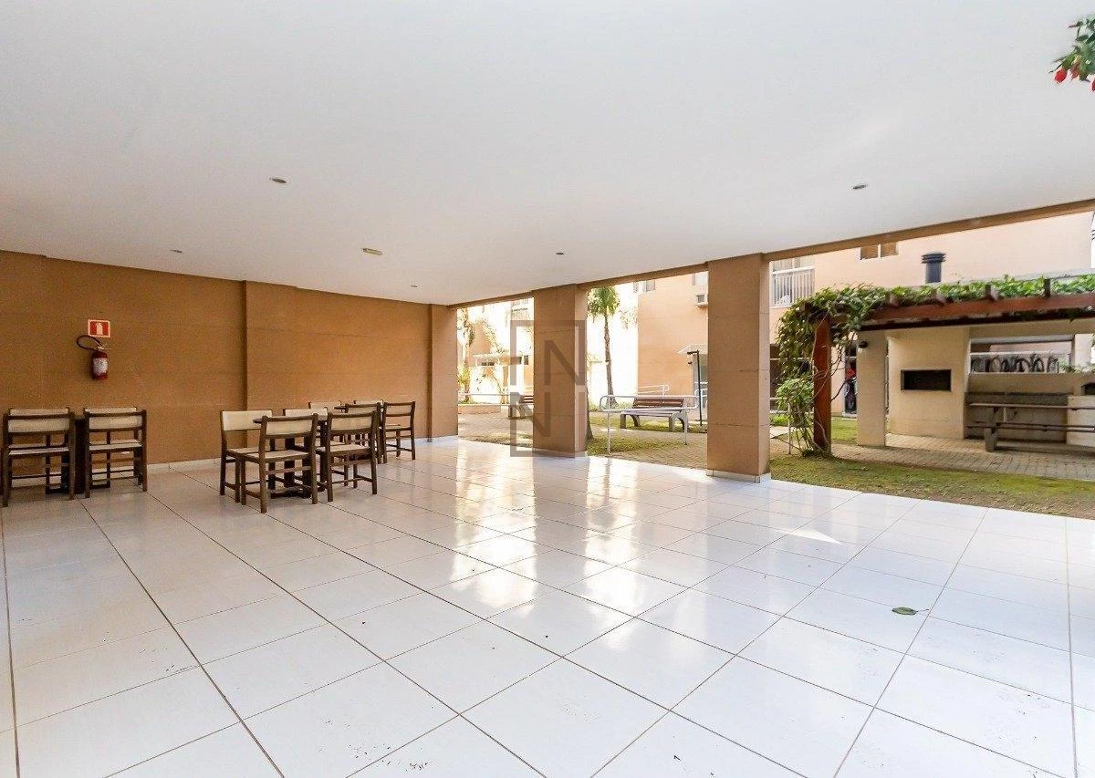 2-bedroom apartment in a building with a gym — photo 28