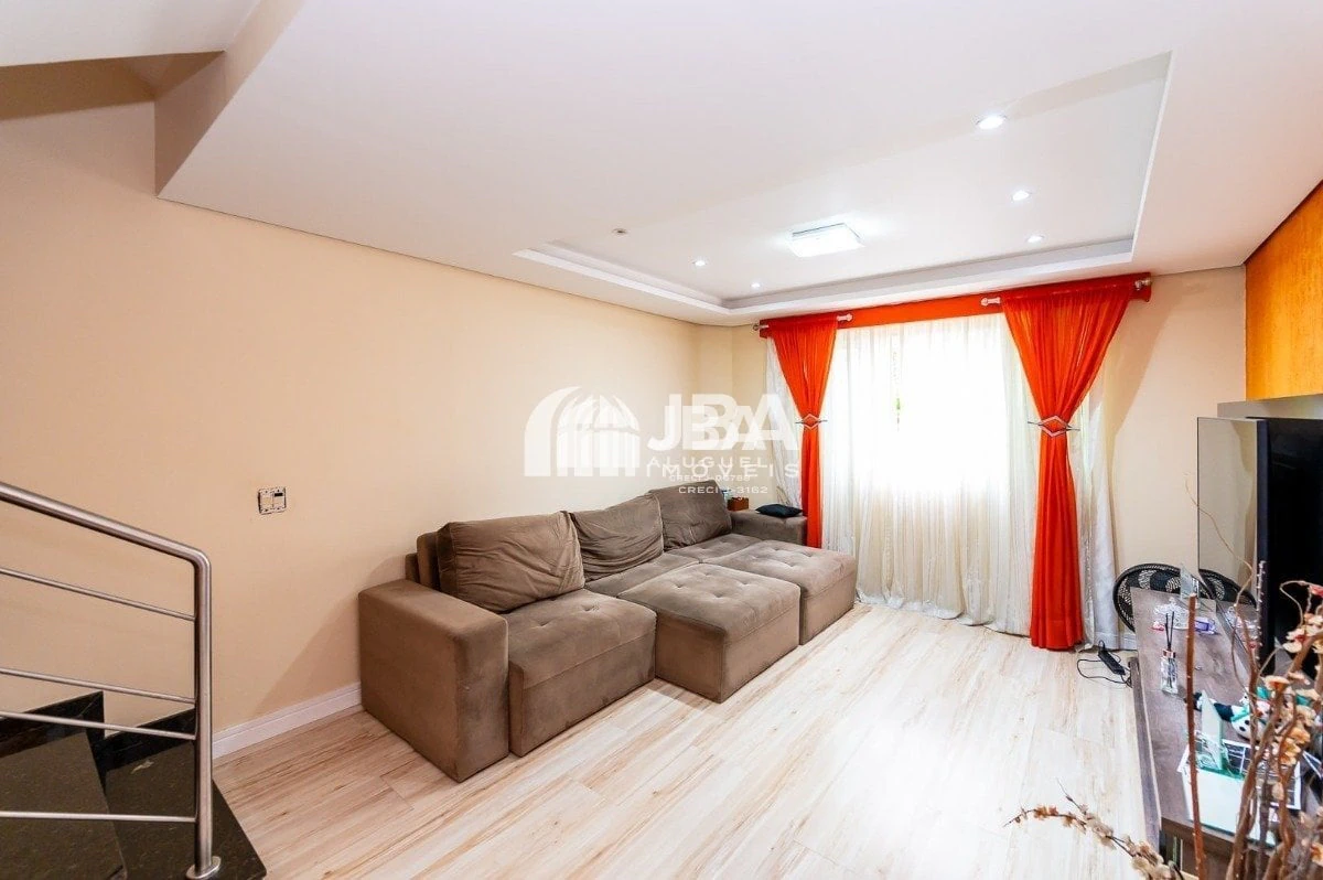 Furnished house with 3 bedrooms and laundry area
