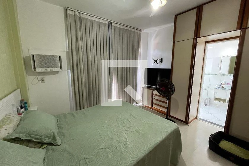 Furnished apartment, 131 m², with a glass-enclosed balcony — photo 18
