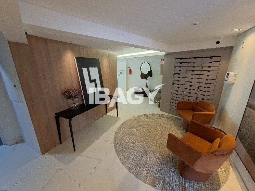Apartment, 50 m², with a glass-enclosed balcony — photo 31
