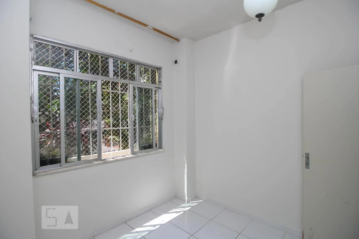 Unfurnished 2-bedroom apartment with 1 bathroom — photo 11