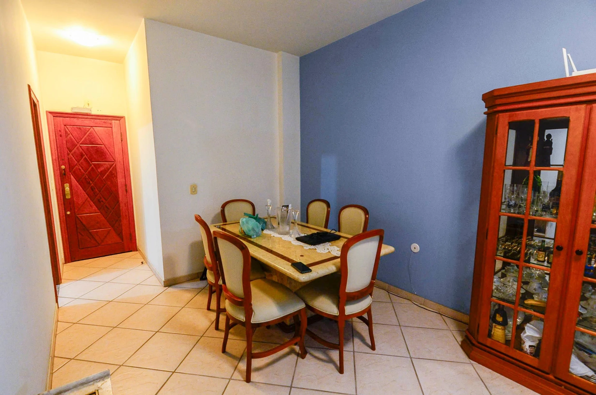 Furnished 2-bedroom apartment with a gas stove — photo 31