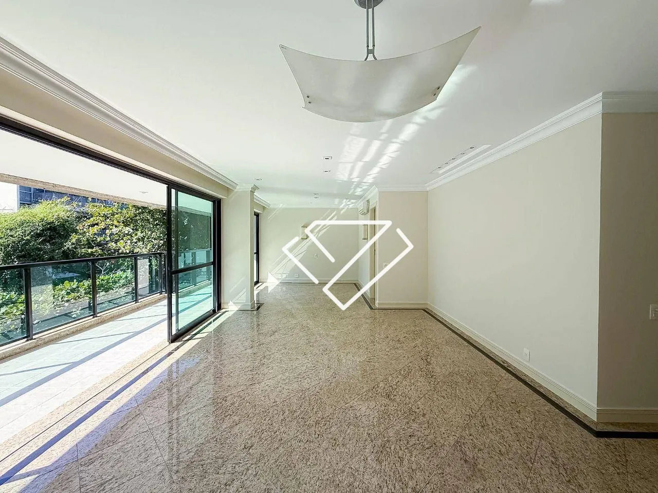 3-bedroom apartment with 165 m² and 3 parking spaces — photo 7