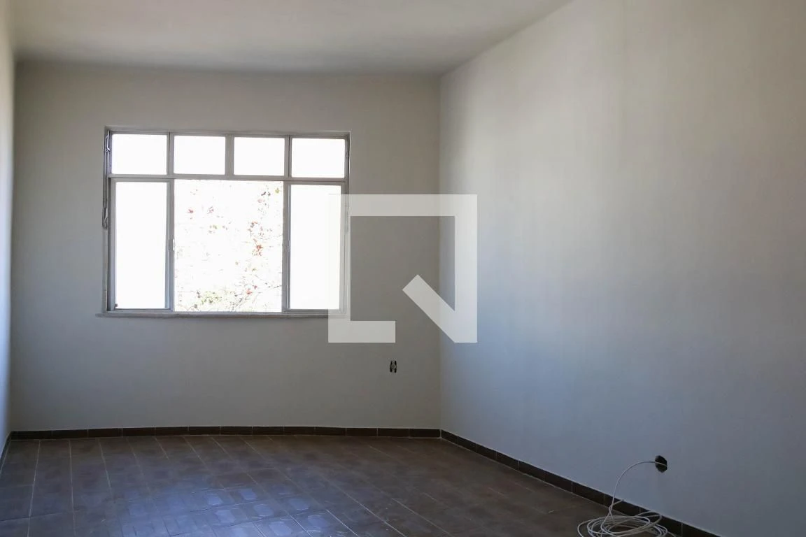 Apartamento com 2 quartos e cozinha fechada com fogão a gás — photo 24