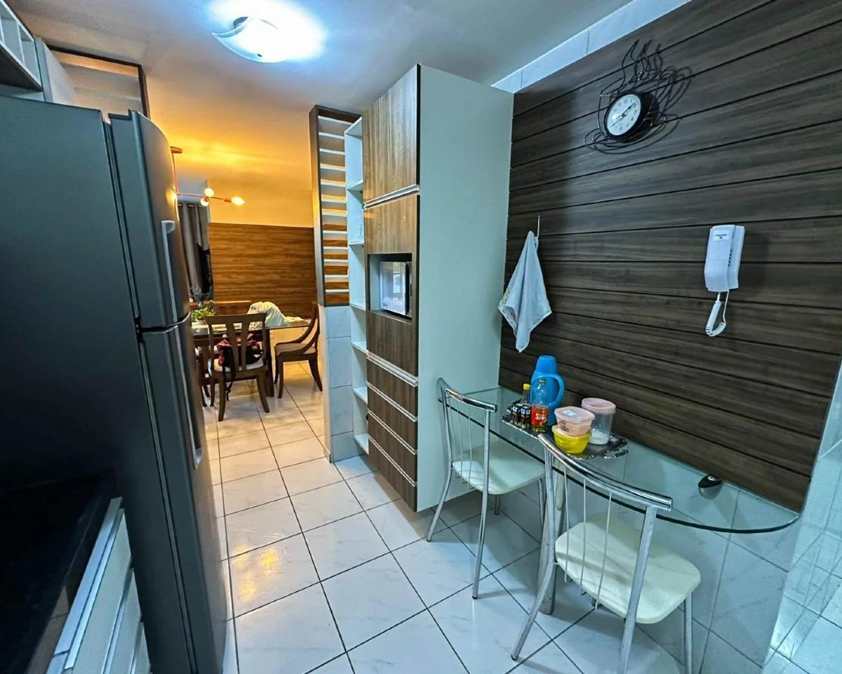 Квартира з 3 спальнями, у будинку є басейн — photo 2