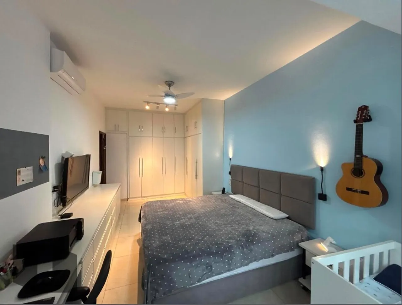 Furnished 3-bedroom apartment with open-plan kitchen — photo 3