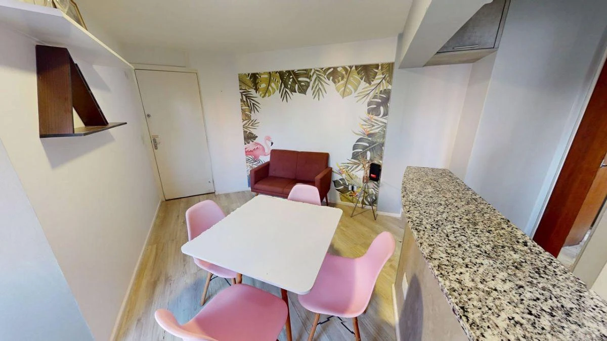 Home office in a 2-bedroom apartment, 35 m² — photo 6