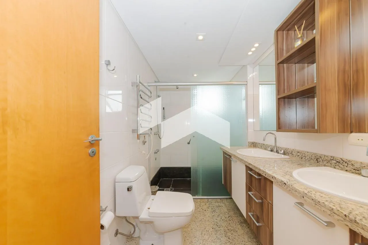 Apartamento de 4 dormitorios con 2 suites y 179 m² — photo 55