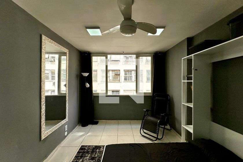 Furnished 40 m² studio with 1 bedroom and no parking — photo 7