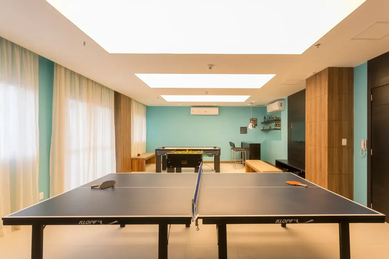 Floor-to-ceiling windows in a 2-bedroom apartment, 90 m² — photo 47