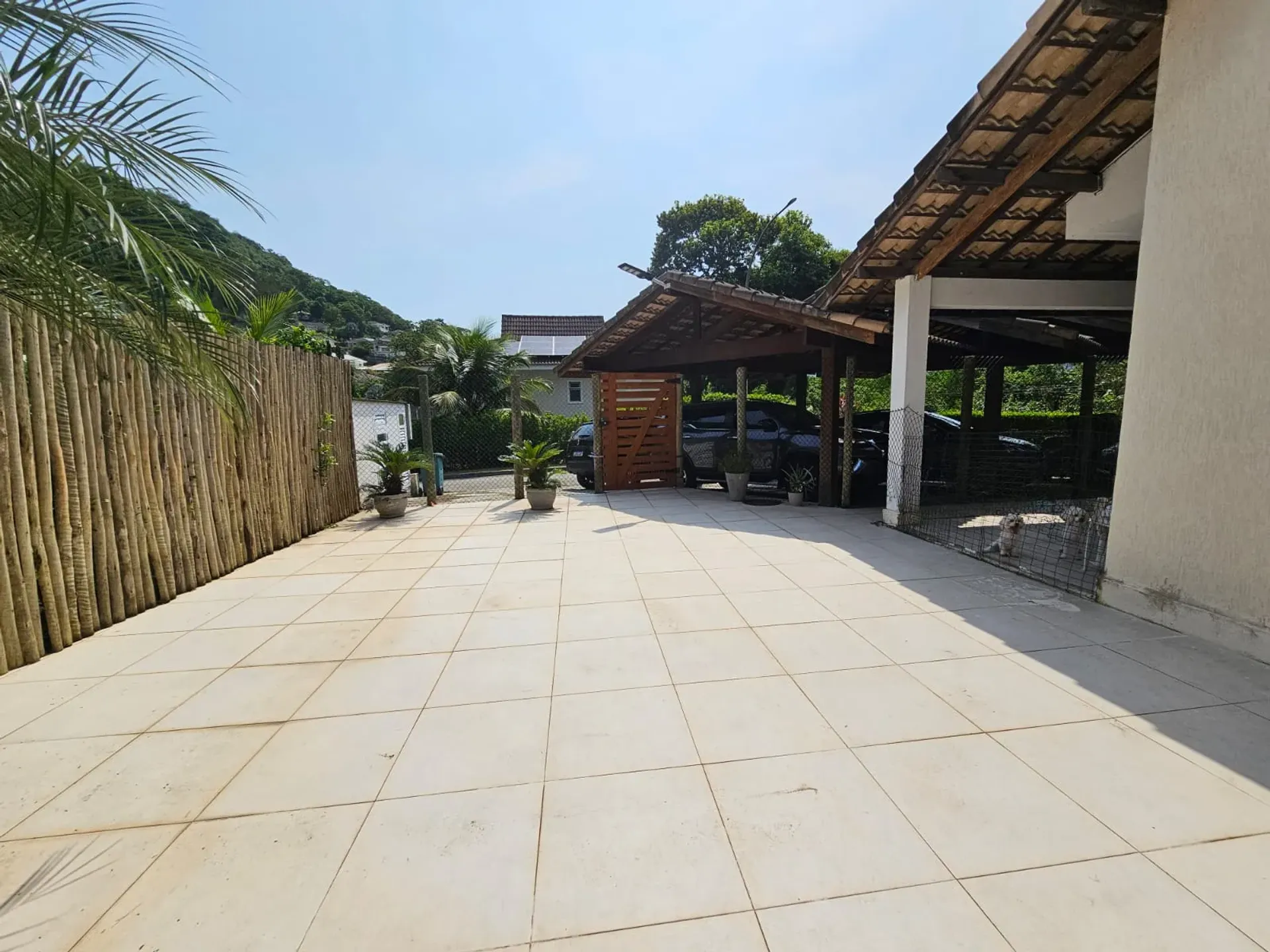 Furnished 206 m² house with 5 bedrooms and 5 baths — photo 6