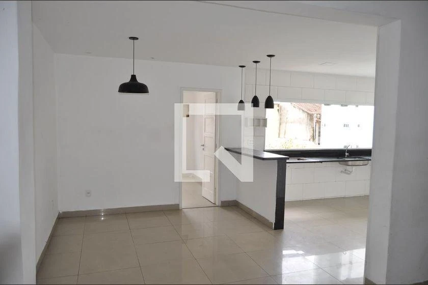 Rental house with 3 bedrooms, balcony and 110 m²