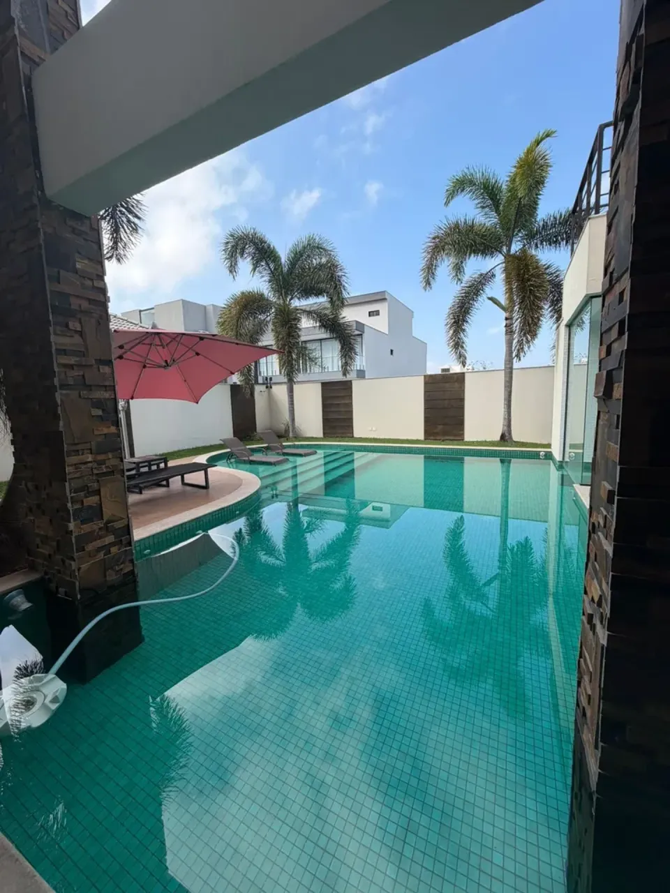 Casa com cozinha americana, 4 quartos e 5 banheiros, 980 m² — photo 10
