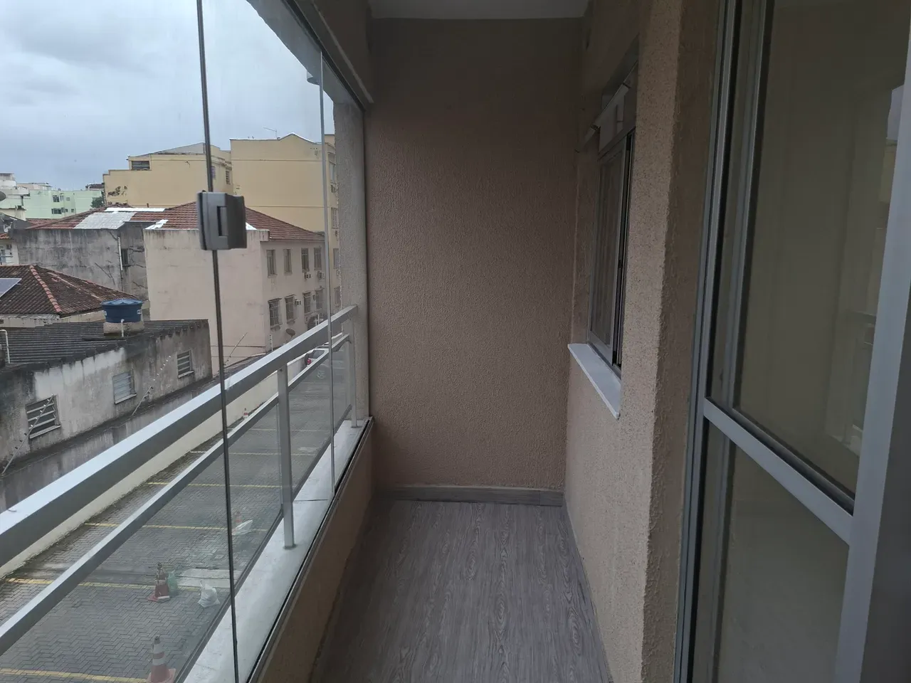 2-bedroom apartment with suite and private garden — photo 14