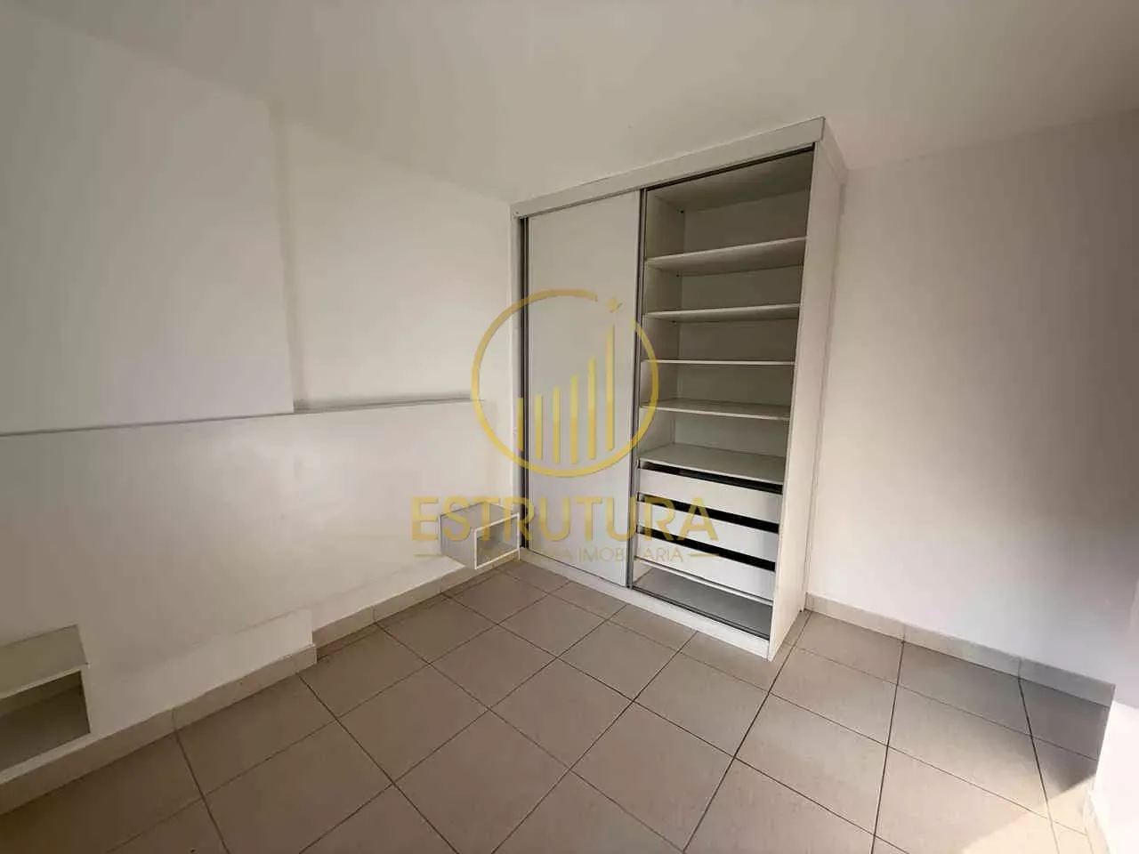 Rental apartment with 2 bedrooms and a balcony — photo 25