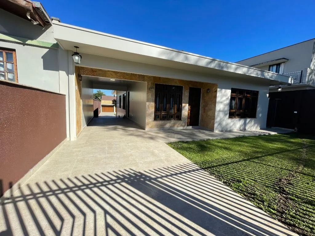 3-bedroom house with private garden — photo 4