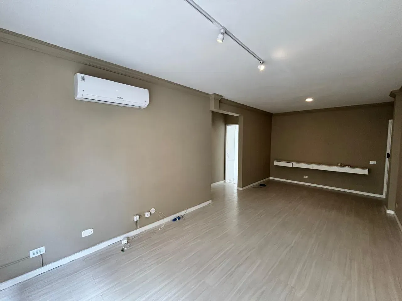 Apartamento de 104 m² no 13º andar com 4 quartos — photo 5