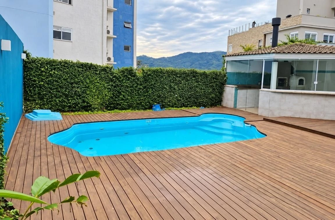 House, 207 m², with a water view — photo 20