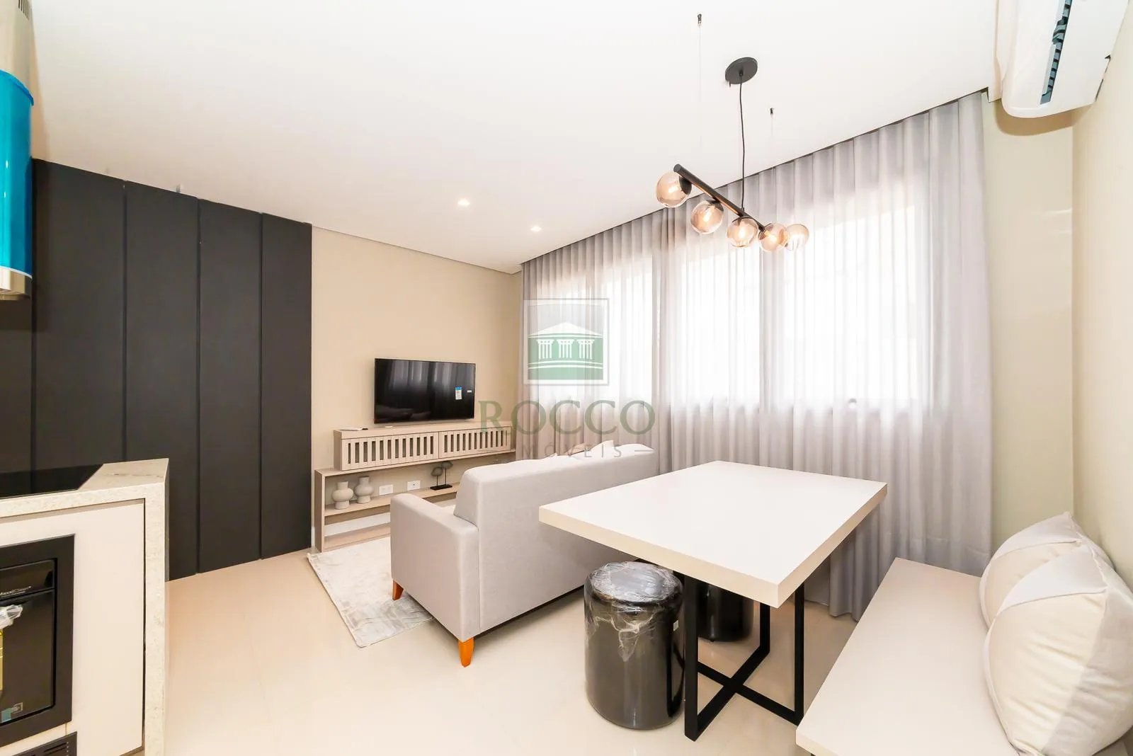Furnished 1-bedroom apartment with an open kitchen — photo 6
