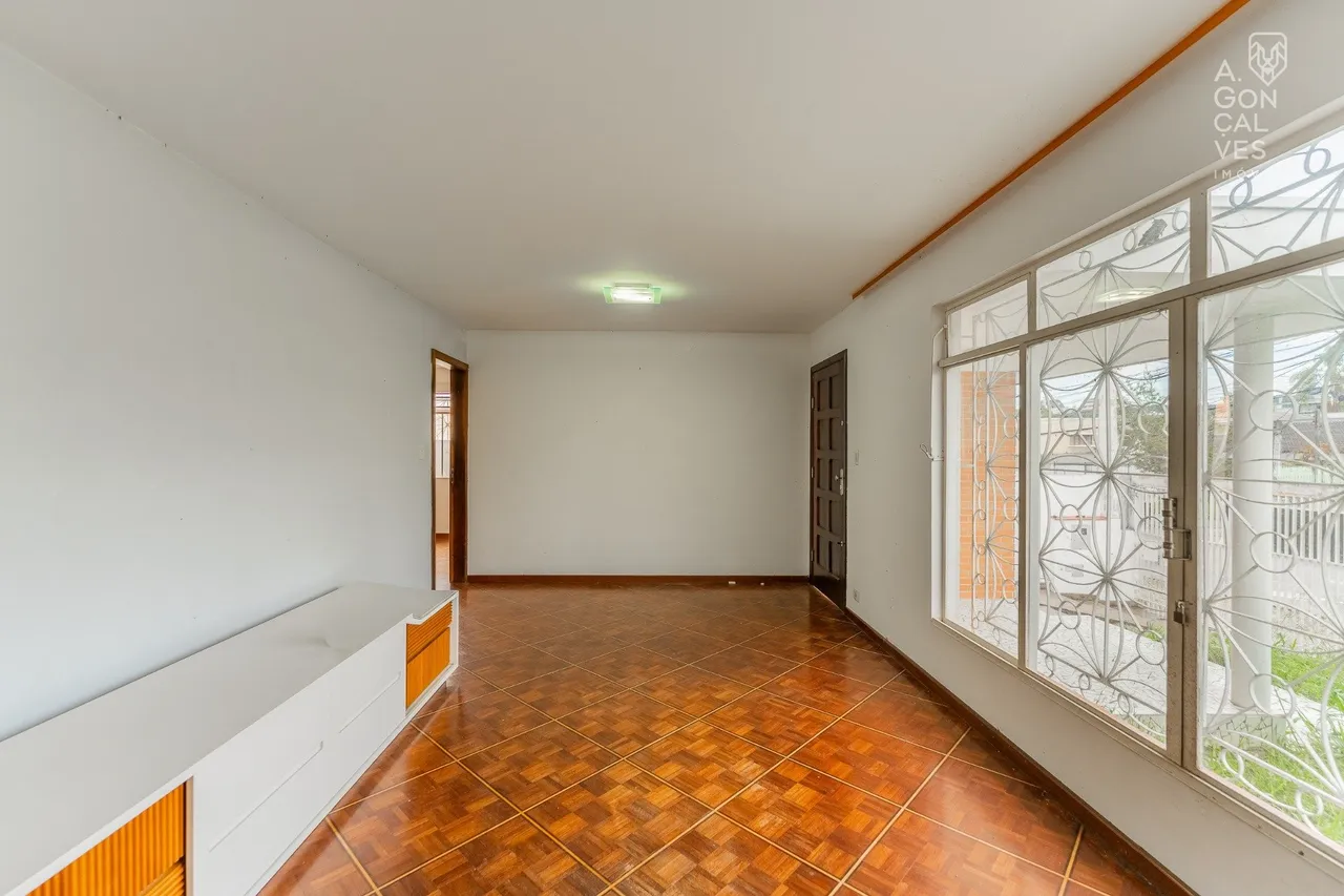 House with 3 bedrooms and 2 parking spaces — photo 12