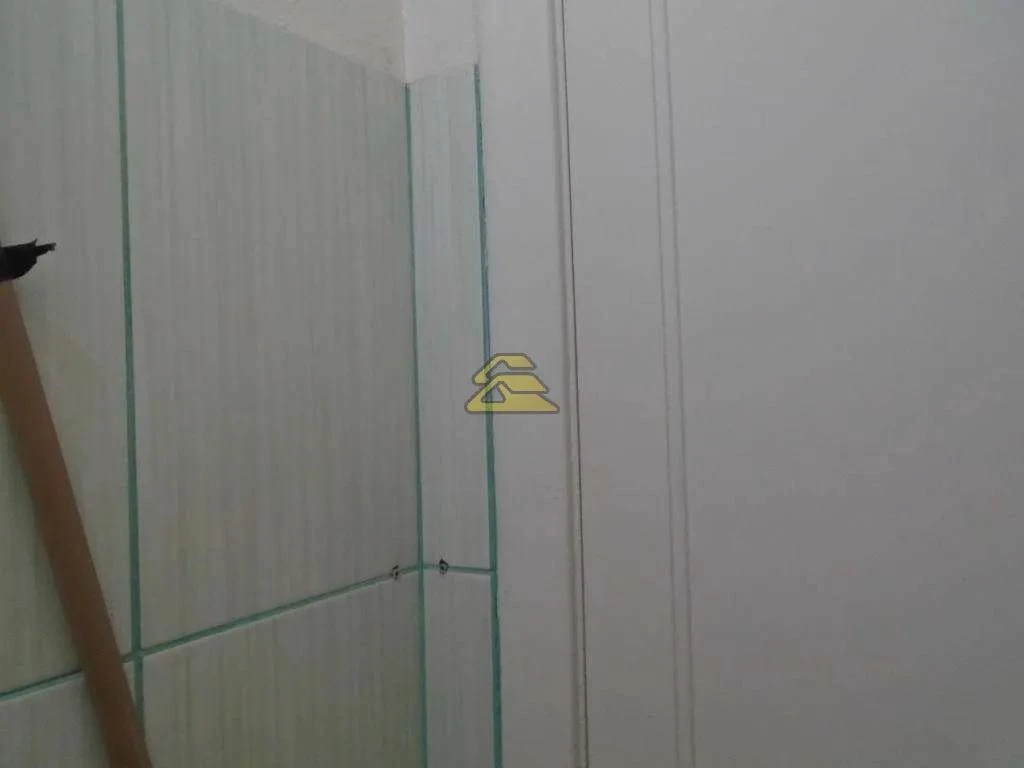 44 m² apartment with 1 bedroom and a glass shower — photo 2