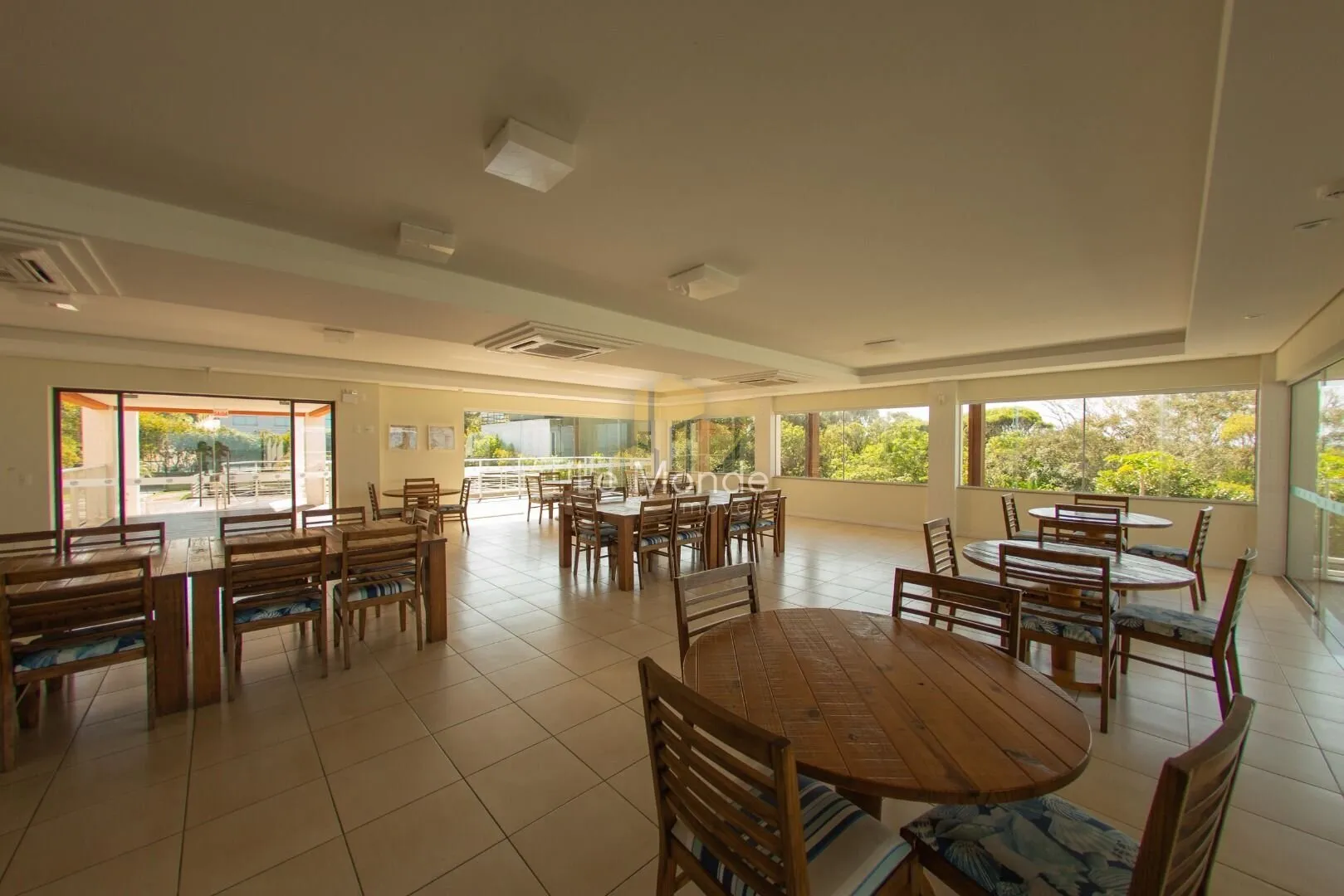 Apartamento amueblado con 4 dormitorios y 382 m² — photo 89