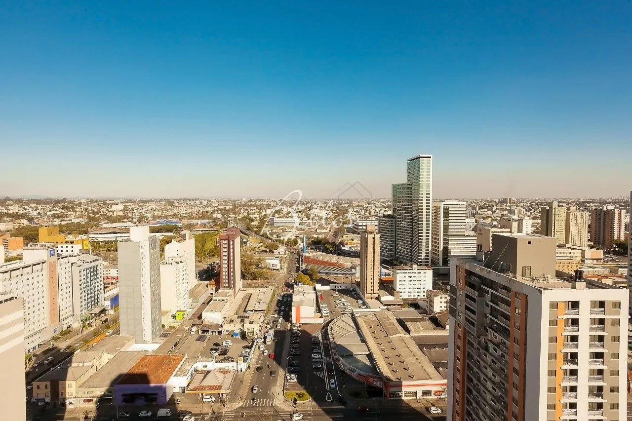 1-bedroom apartment with balcony and 61 m² — photo 9
