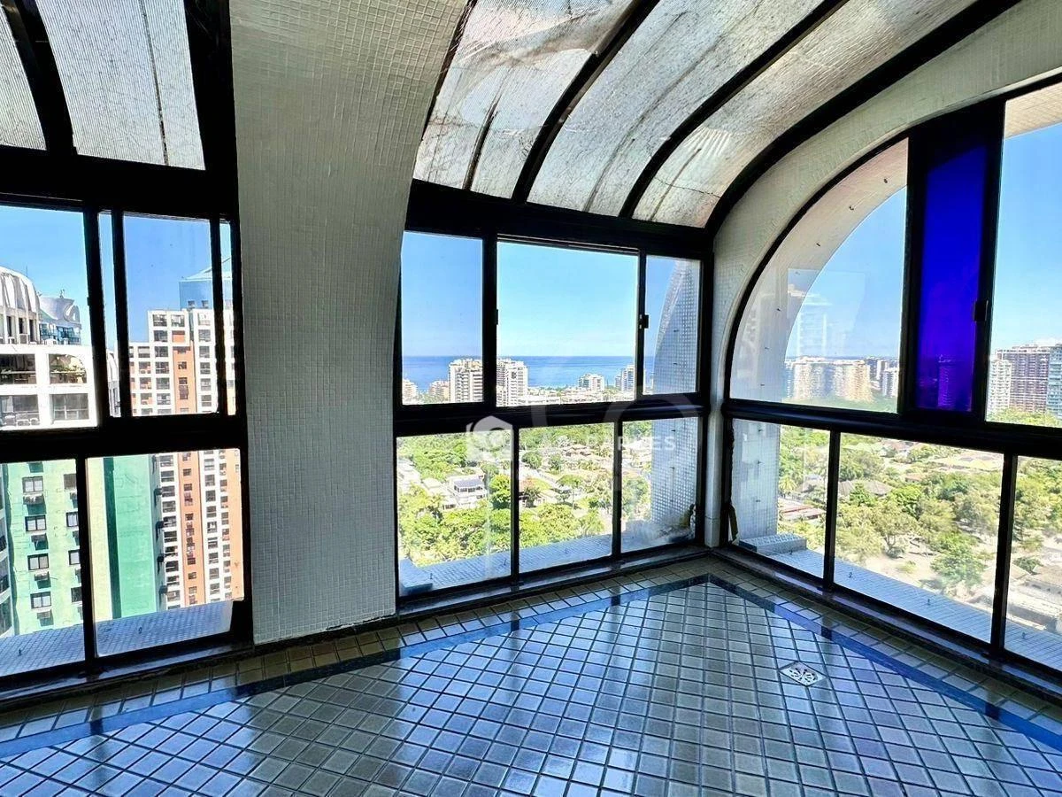 3-bedroom apartment with 5 bathrooms and 200 m²