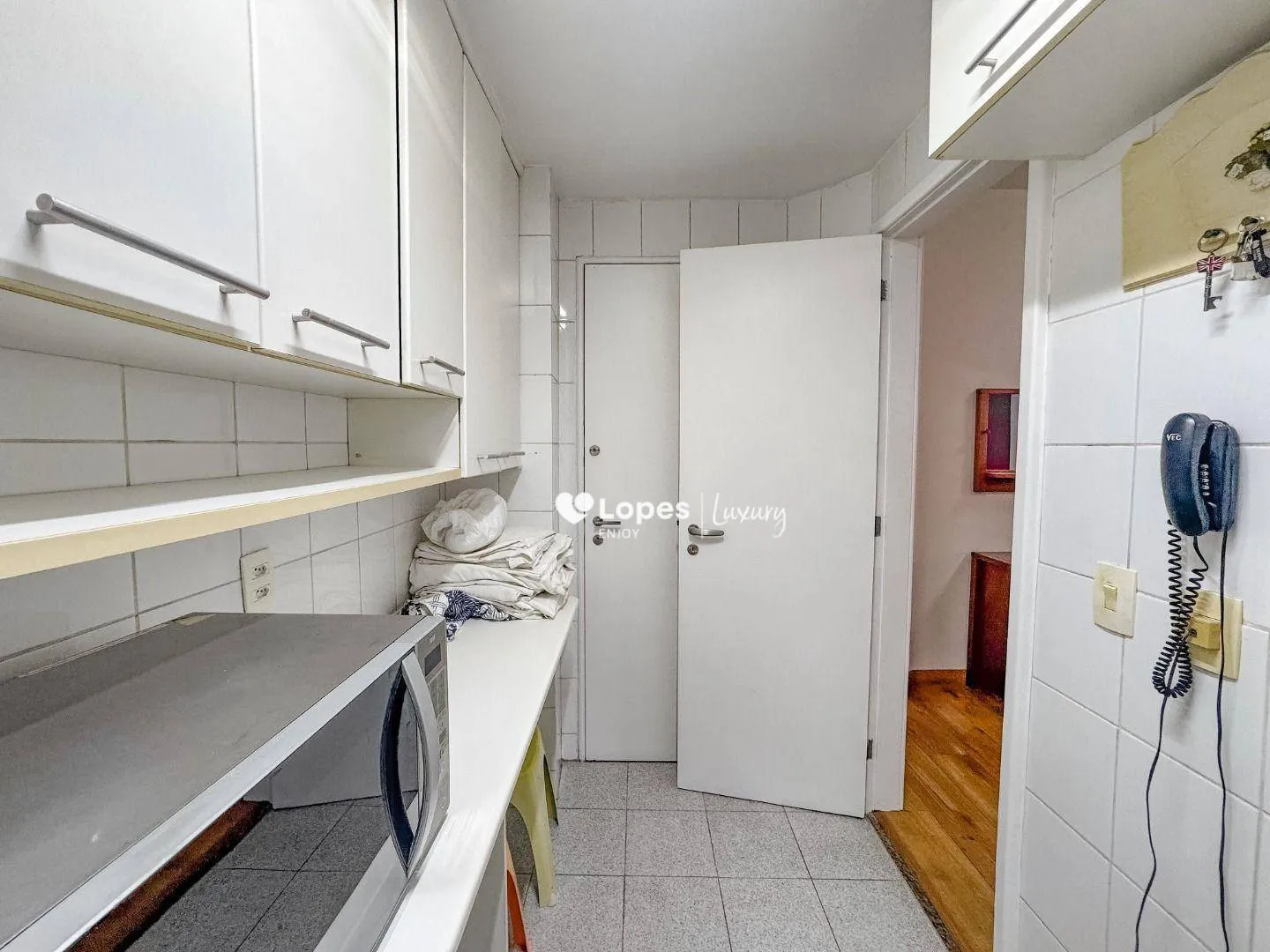 100 m² apartment with 3 bedrooms and a balcony — photo 21