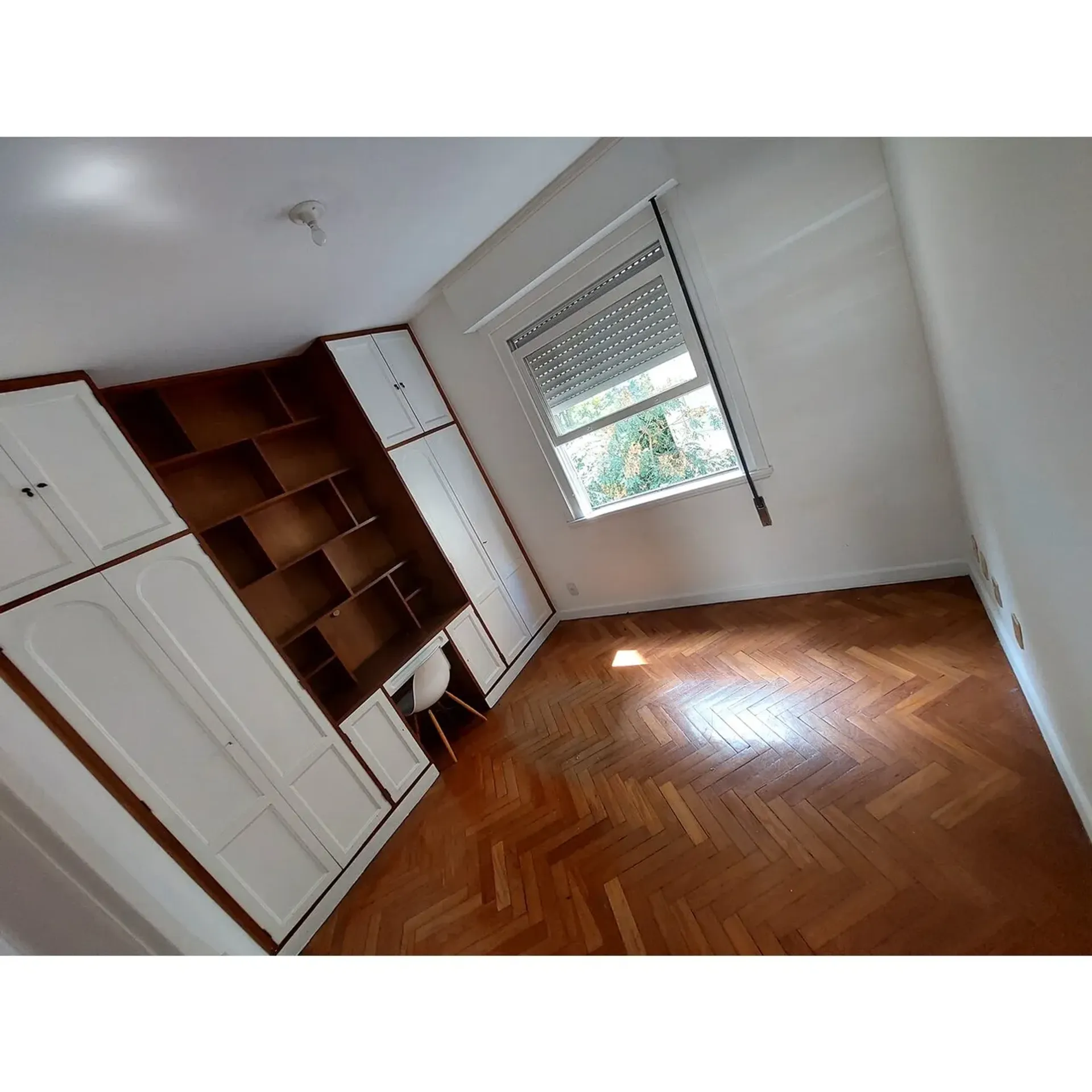 Home office in a 3-bedroom apartment, 132 m² — photo 17