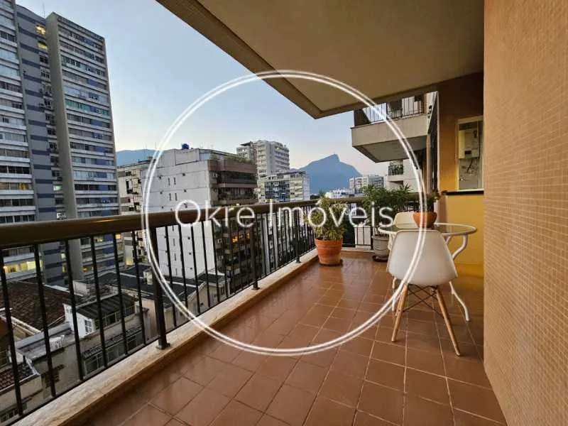 Furnished 1-bedroom apartment with open-plan kitchen — photo 3