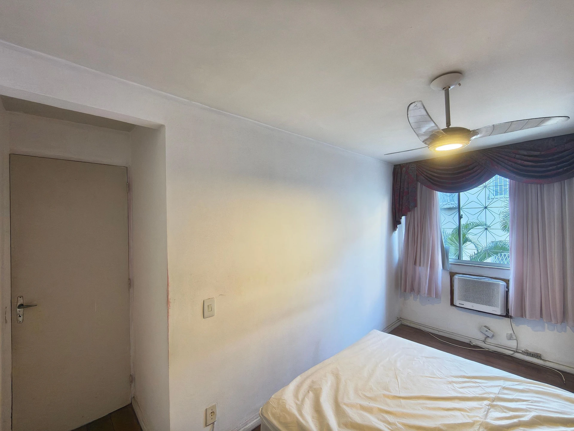 Unfurnished apartment with 2 bedrooms and 1 parking space — photo 12