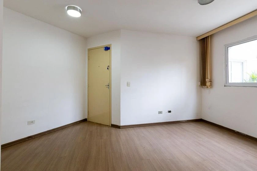 Apartamento en alquiler con 3 dormitorios y 1 plaza
