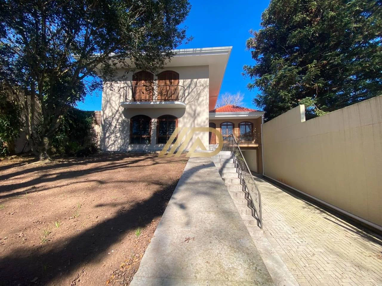 House with 4 bedrooms, 3 baths and 4 parking spots, 607 m² — photo 3