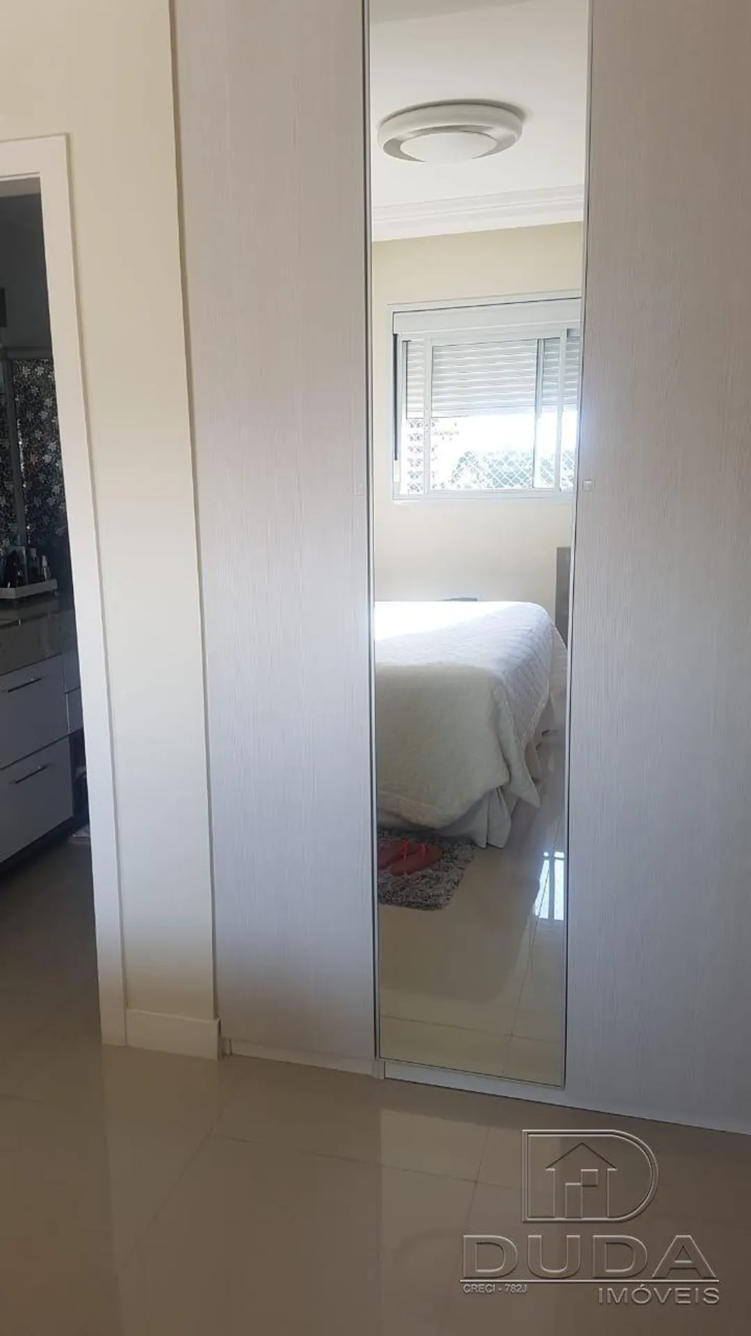 Apartment on the 11th floor with a glass-enclosed balcony — photo 17