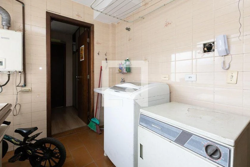 Apartamento de 4 quartos com varanda e 165 m² — photo 49