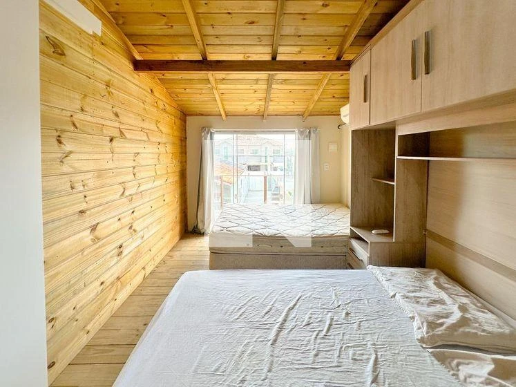 4-bedroom house with a washing machine — photo 9
