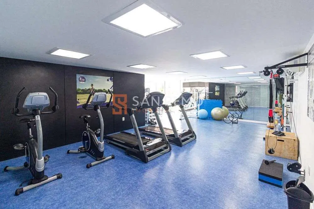 2-bedroom apartment in a building with a gym — photo 22