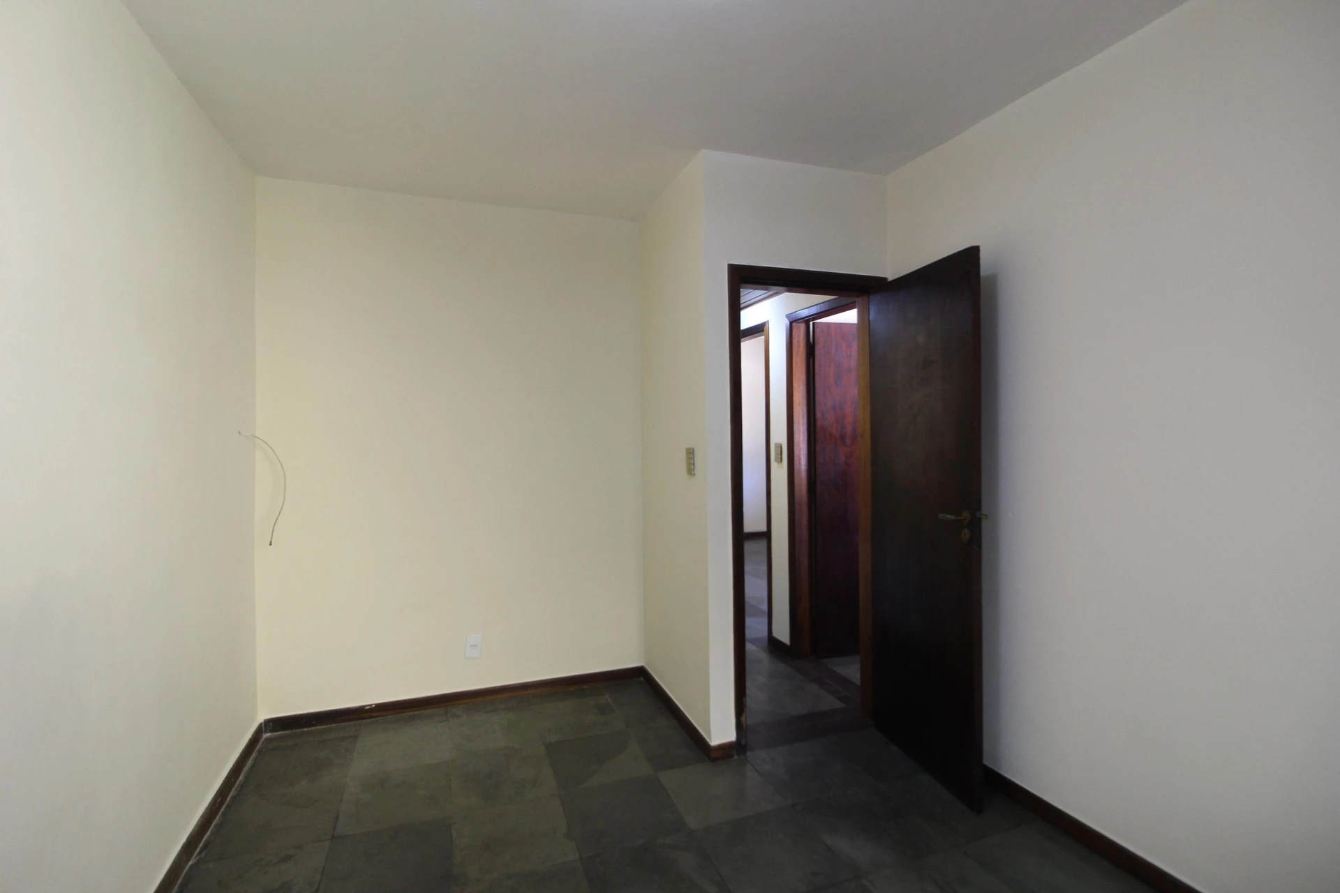 House with 2 bedrooms, private garden and balcony — photo 28