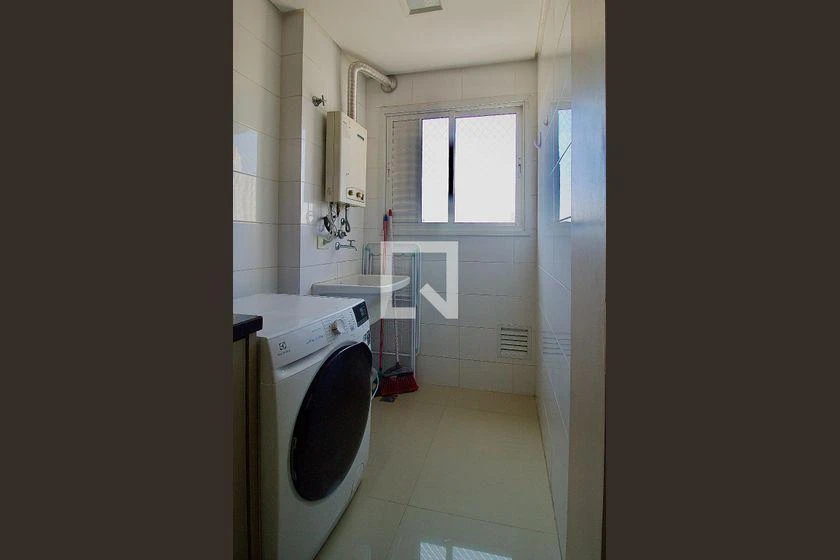 Робоче місце та 2 спальні: квартира 71 м² — photo 30