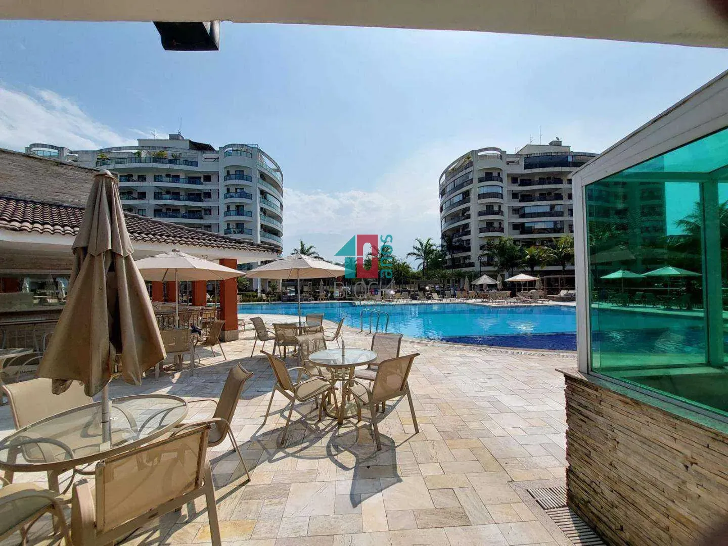 Furnished 72 m² apartment with 2 bedrooms and suite — photo 4