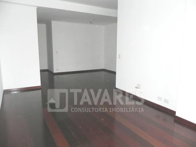 3-bedroom apartment with a home office — photo 16