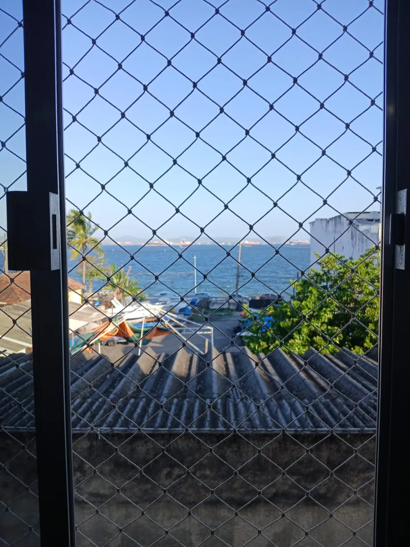 Apartment on the 1st floor with a water view — photo 7